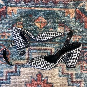 Black and white checkered heels